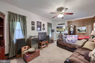 945 Maple St, Lititz, PA 17543 - Photo 10