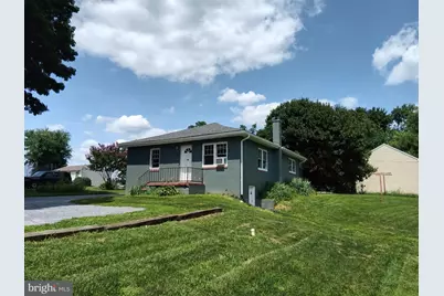 8 W State Street #B, Quarryville, PA 17566 - Photo 1