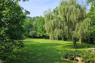 225 Country Dr, Denver, PA 17517 - Photo 4