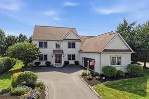 1146 S Bristol Dr, Lititz, PA 17543 - Photo 1
