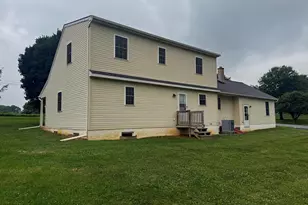 203 Honeysuckle Rd, Nottingham, PA 19362 - Photo 4
