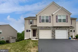 212 Eagle Dr, Ephrata, PA 17522 - Photo 1