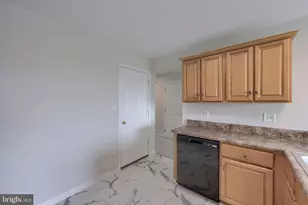 212 Eagle Dr, Ephrata, PA 17522 - Photo 6