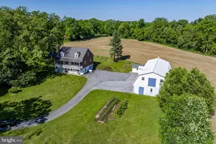 131 Pinetown Rd, Leola, PA 17540 - Photo 1