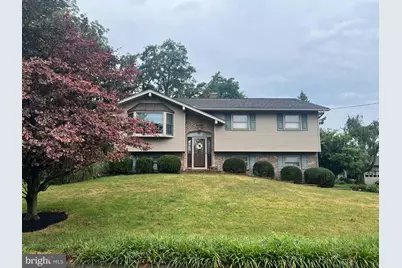 20 Locust Street, Brownstown, PA 17580 - Photo 1