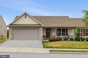 726 Heather Ridge, Manheim, PA 17545 - Photo 1