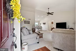 726 Heather Ridge, Manheim, PA 17545 - Photo 4