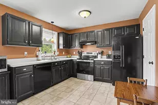 168 Foxchase Dr, Elizabethtown, PA 17022 - Photo 14