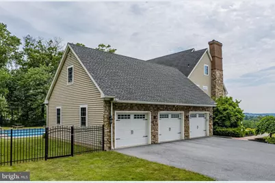 5611 Meadeville Road, Gap, PA 17527 - Photo 4