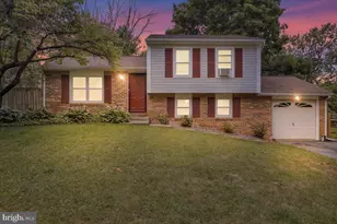 105 Autumn Dr, Lititz, PA 17543 - Photo 2