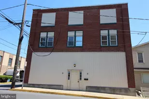 101 S Railroad Ave, New Holland, PA 17557 - Photo 1