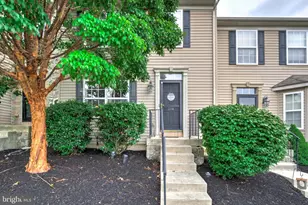 216 Knollwood Rd, Millersville, PA 17551 - Photo 2
