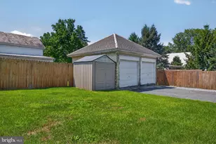 201 W Main St, Leola, PA 17540 - Photo 24
