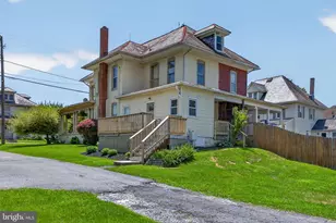 201 W Main St, Leola, PA 17540 - Photo 20