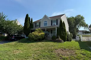 137 Hawthorne Dr, Denver, PA 17517 - Photo 2