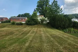 465 Lincoln Ave, Ephrata, PA 17522 - Photo 4