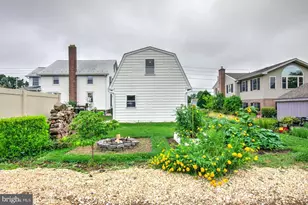 15 N Custer Ave, New Holland, PA 17557 - Photo 14