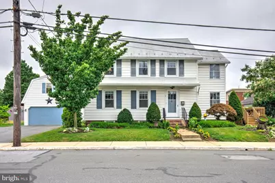 15 N Custer Avenue, New Holland, PA 17557 - Photo 1