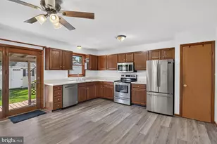 272 Riverview Dr, Ephrata, PA 17522 - Photo 6