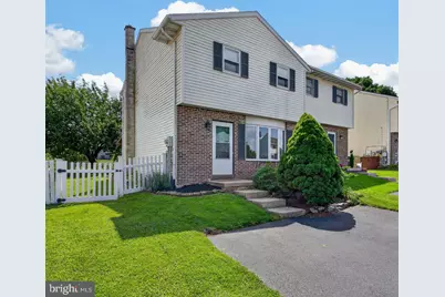 272 Riverview Drive, Ephrata, PA 17522 - Photo 2
