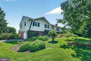 1277 S Colebrook Rd, Manheim, PA 17545 - Photo 1