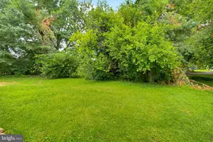 413 Surrey Dr, Lancaster, PA 17601 - Photo 32