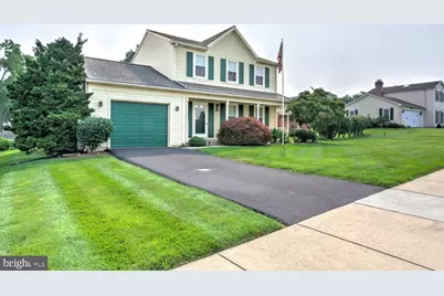 205 Walnut Lane, New Holland, PA 17557 - Photo 2