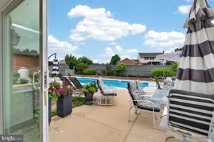 695 Sue Dr, Lititz, PA 17543 - Photo 28