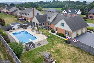 695 Sue Dr, Lititz, PA 17543 - Photo 62
