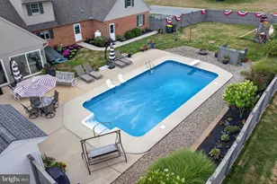 695 Sue Dr, Lititz, PA 17543 - Photo 60