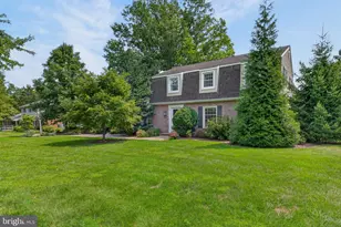 2551 Ponderosa Dr, Lancaster, PA 17601 - Photo 2