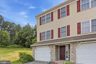 110 Acorn Lane, Mountville, PA 17554 - Photo 2