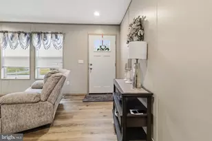 254 Walnut St, Bainbridge, PA 17502 - Photo 8