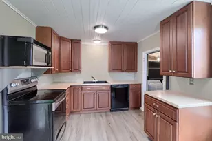 128 N Charlotte St, Manheim, PA 17545 - Photo 22