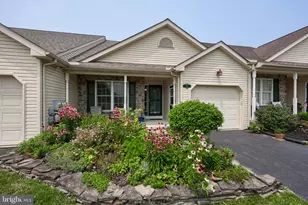 423 Thrush Dr, Manheim, PA 17545 - Photo 2