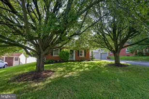 94 Lancaster Ave, Strasburg, PA 17579 - Photo 2