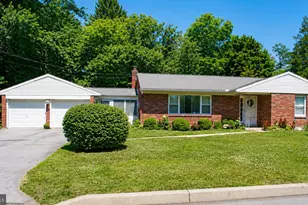 625 Hampden Rd, Elizabethtown, PA 17022 - Photo 2