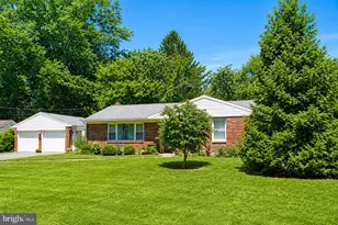 625 Hampden Rd, Elizabethtown, PA 17022 - Photo 1