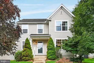 21 Honeysuckle Dr, Marietta, PA 17547 - Photo 2