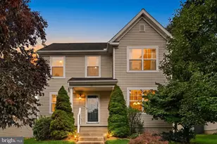 21 Honeysuckle Dr, Marietta, PA 17547 - Photo 1