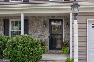 233 Loghes Dr, Manheim, PA 17545 - Photo 4