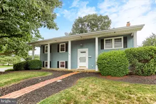 434 N Holly St, Elizabethtown, PA 17022 - Photo 4