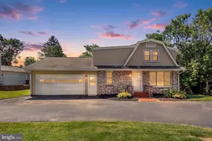 2050 Stonecrest Dr, Lancaster, PA 17601 - Photo 2