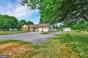 75 Hickory Rd, Denver, PA 17517 - Photo 10