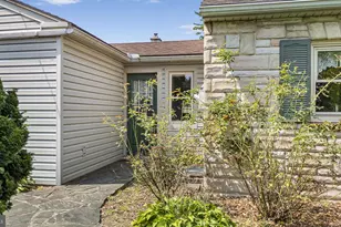 408 Elwyn Terrace, Manheim, PA 17545 - Photo 4