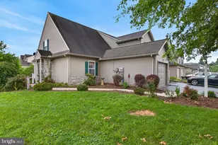 31 Tumbling Run, Lititz, PA 17543 - Photo 2