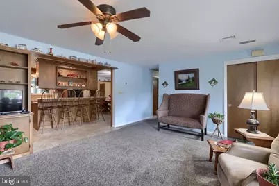413 W Cedar Street, New Holland, PA 17557 - Photo 4