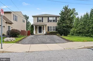 239 Railroad Ave, Ephrata, PA 17522 - Photo 2