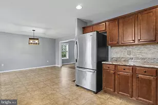 239 Railroad Ave, Ephrata, PA 17522 - Photo 10