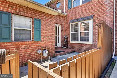 207 Pine Bridge Lane, Lancaster, PA 17603 - Photo 4